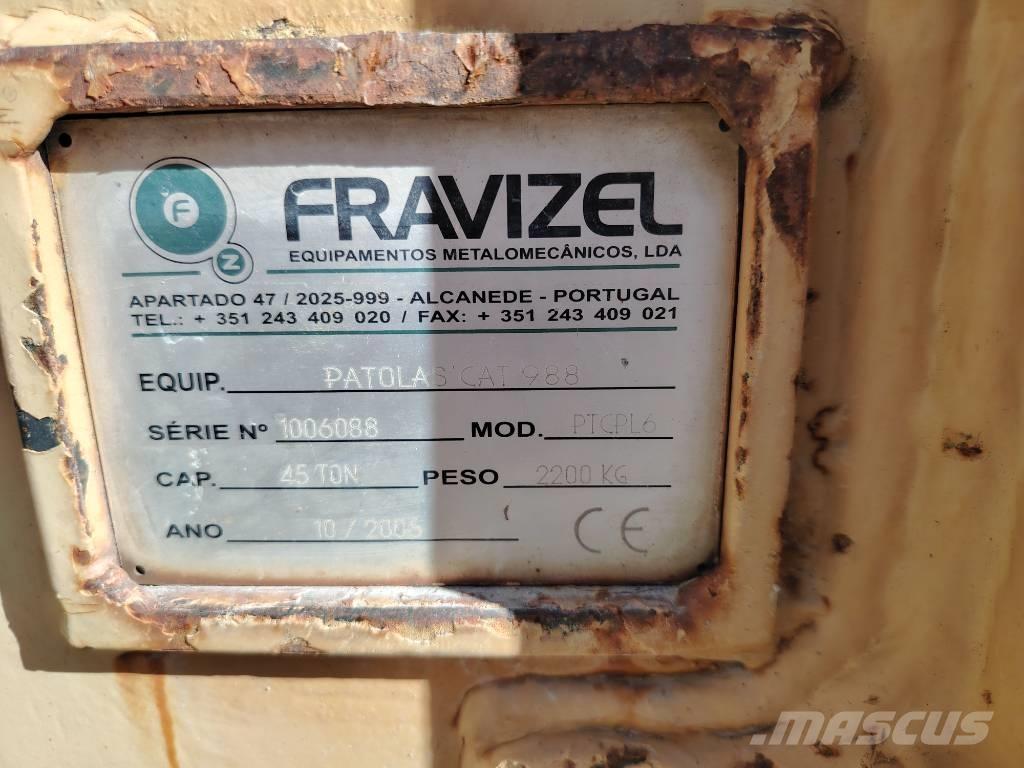 CAT 988 F Колесни товарачи