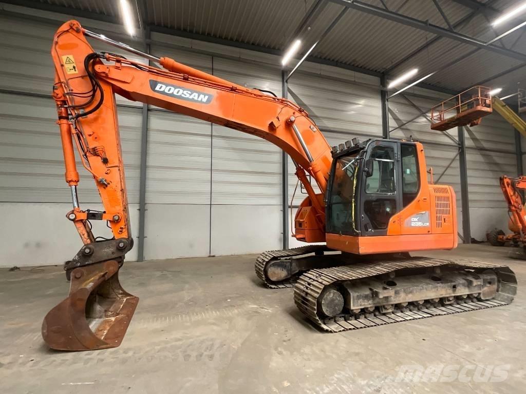 Doosan DX 235 LCR Верижен екскаватор