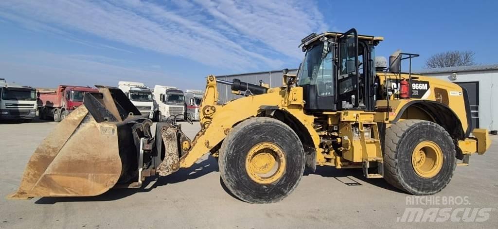 CAT 966 MXE Колесни товарачи