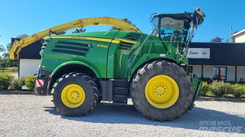 John Deere 8700i Самоходни фуражири
