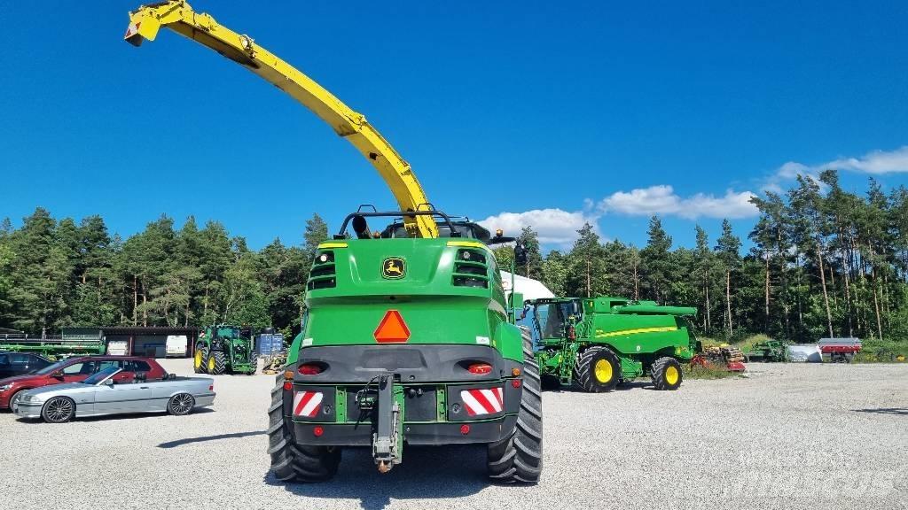 John Deere 8700i Самоходни фуражири