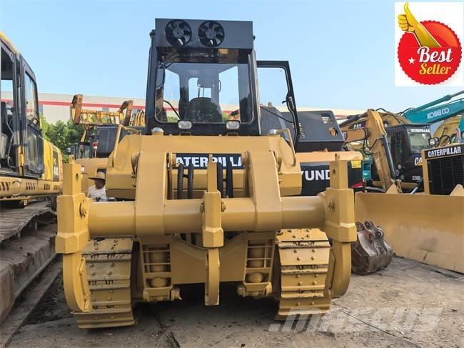 CAT D 7 G Верижни булдозери

