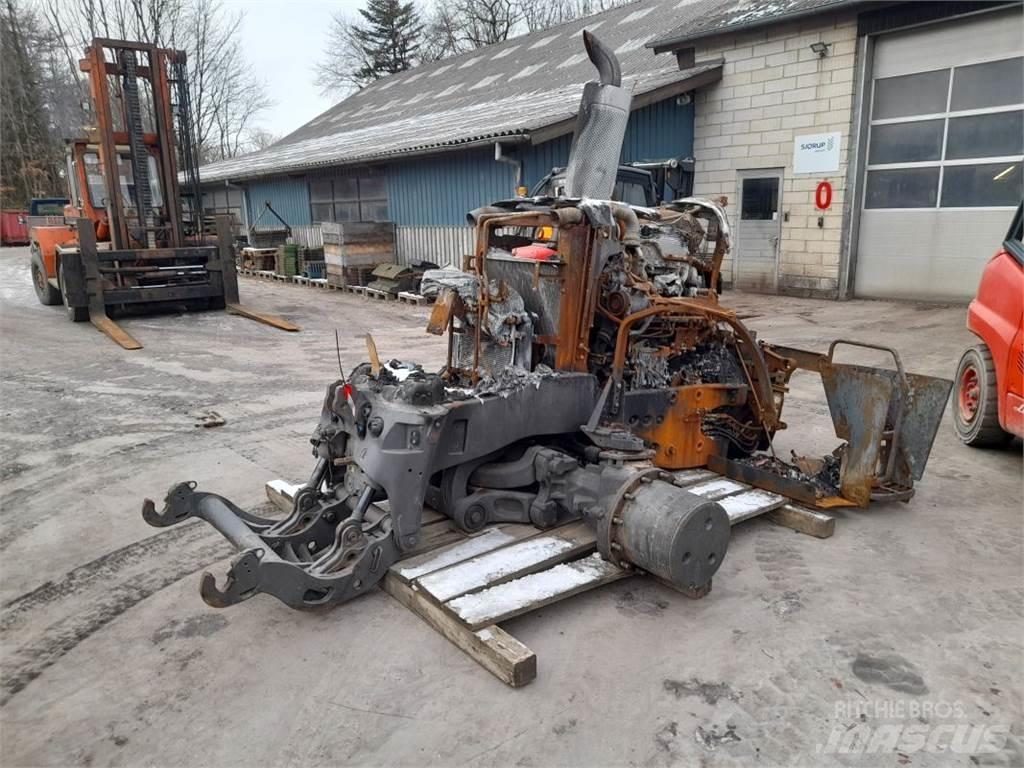 Valtra S374 Трактори