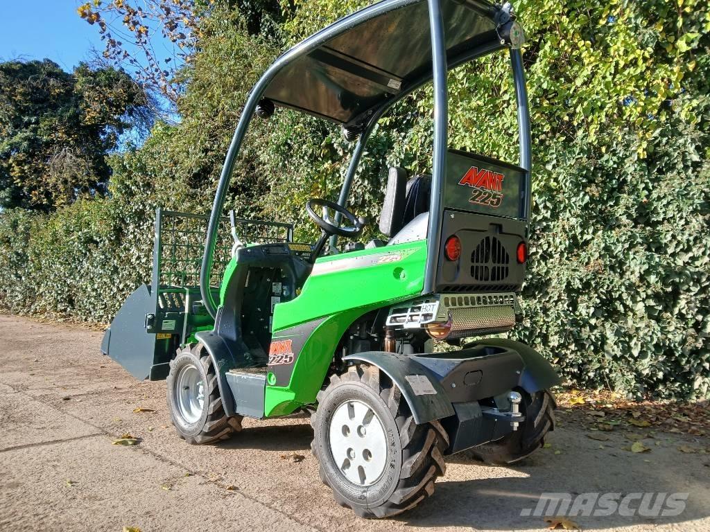 Avant 225 Многофункционални товарачи