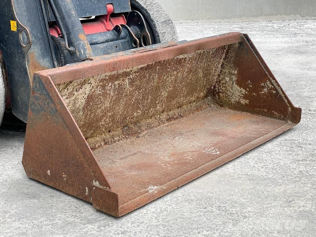 JCB R260 Мини товарачи
