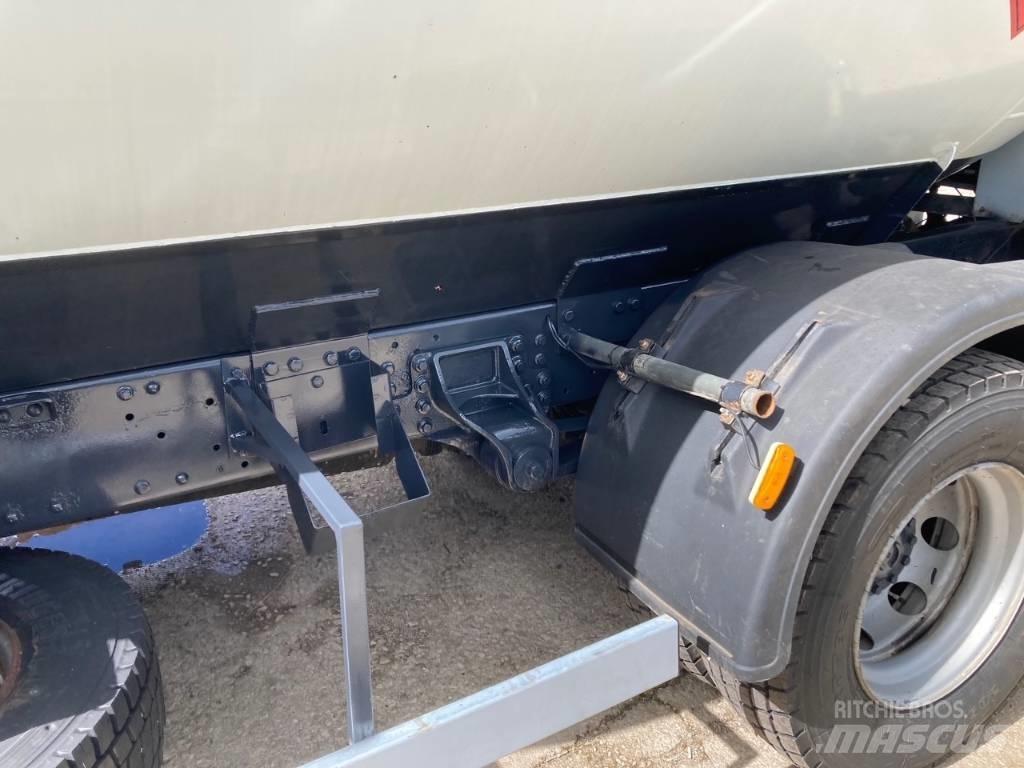 Iveco 135E25 Цистерна