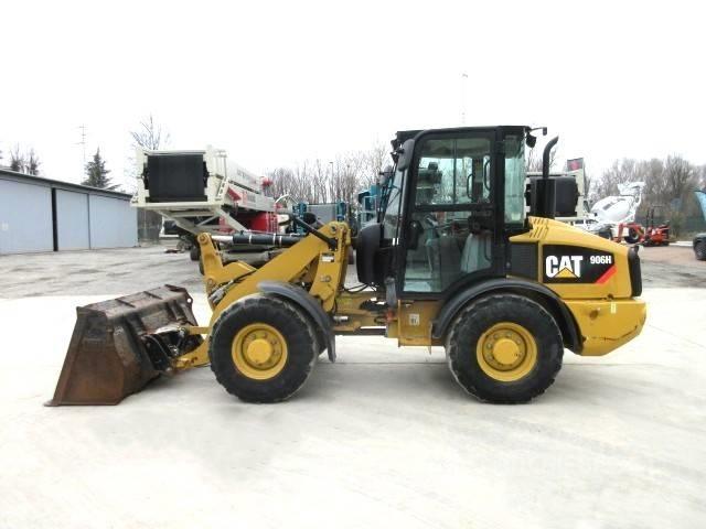 CAT 906 H Колесни товарачи