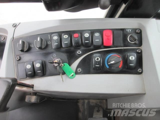 CAT 906 H Колесни товарачи