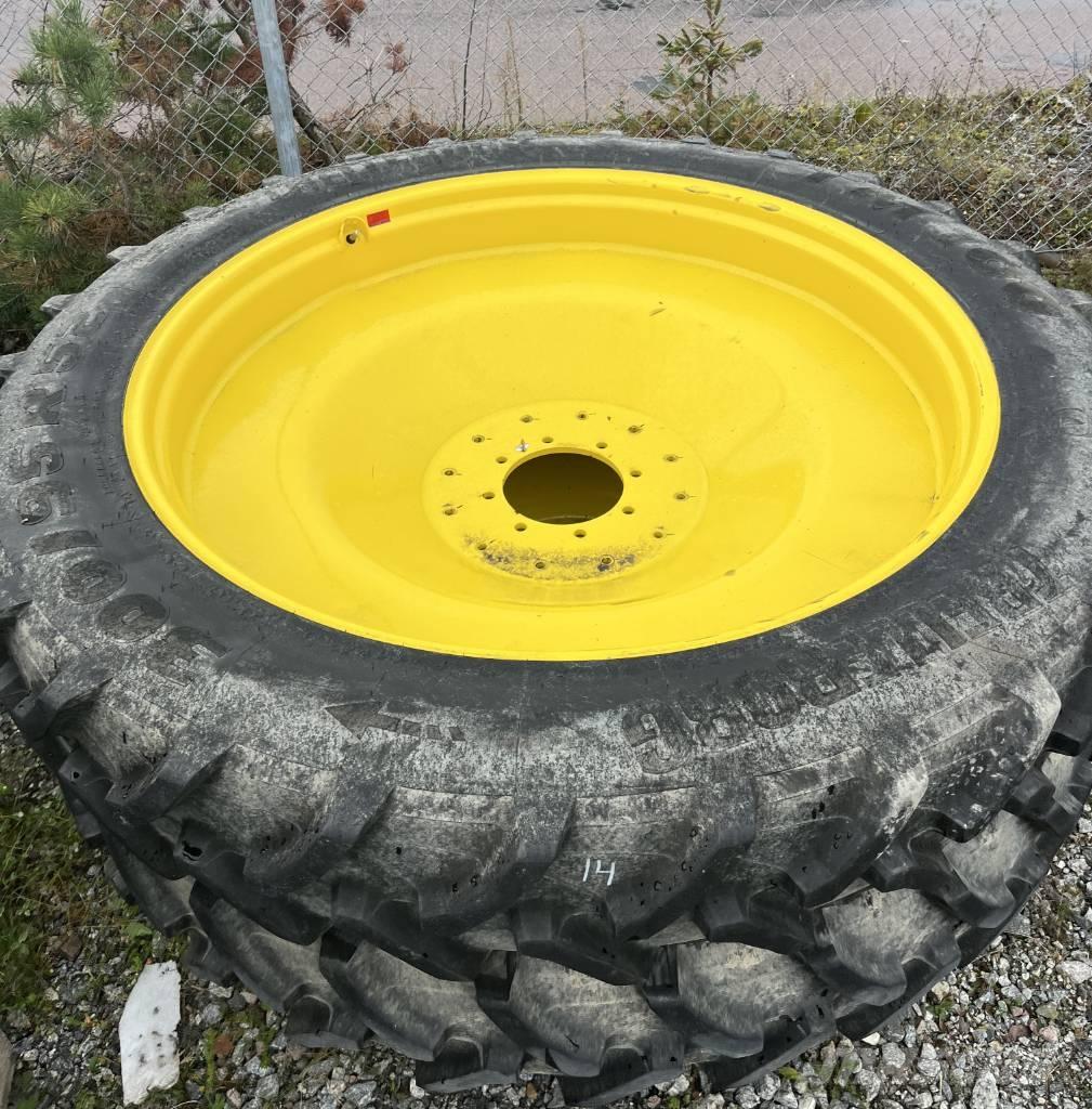 Trelleborg 300/95R52 Колелета/Гуми