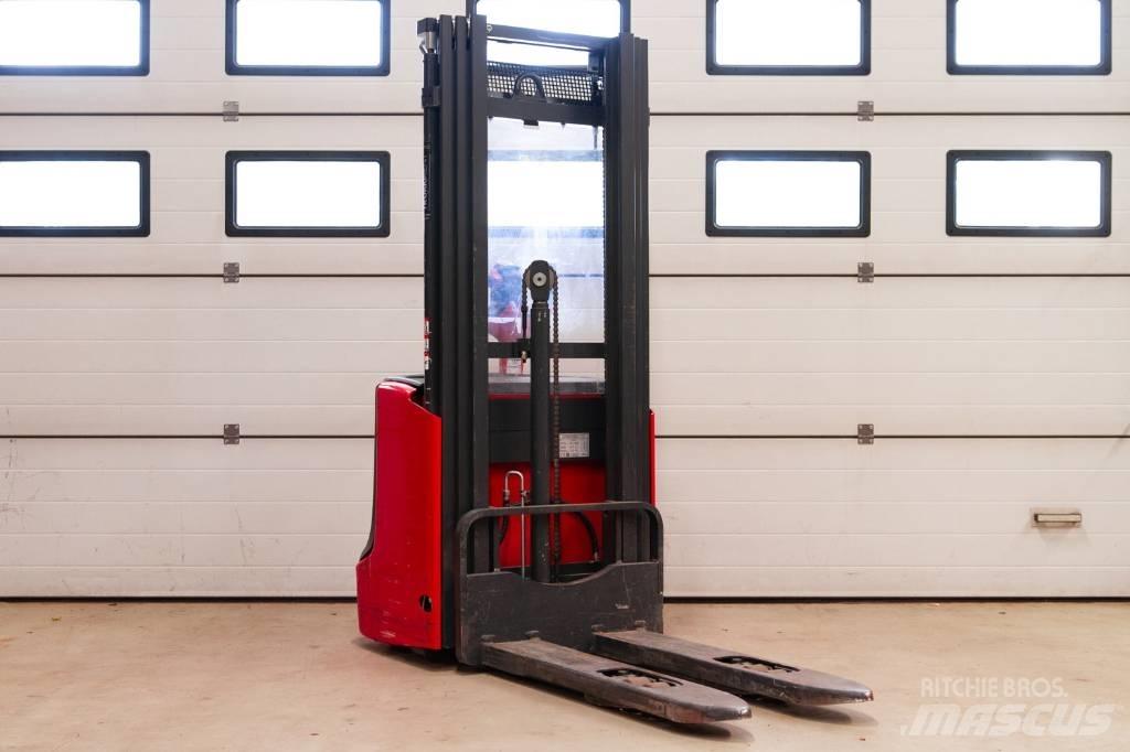Linde L 12 Колички високоповдигачи с теглич