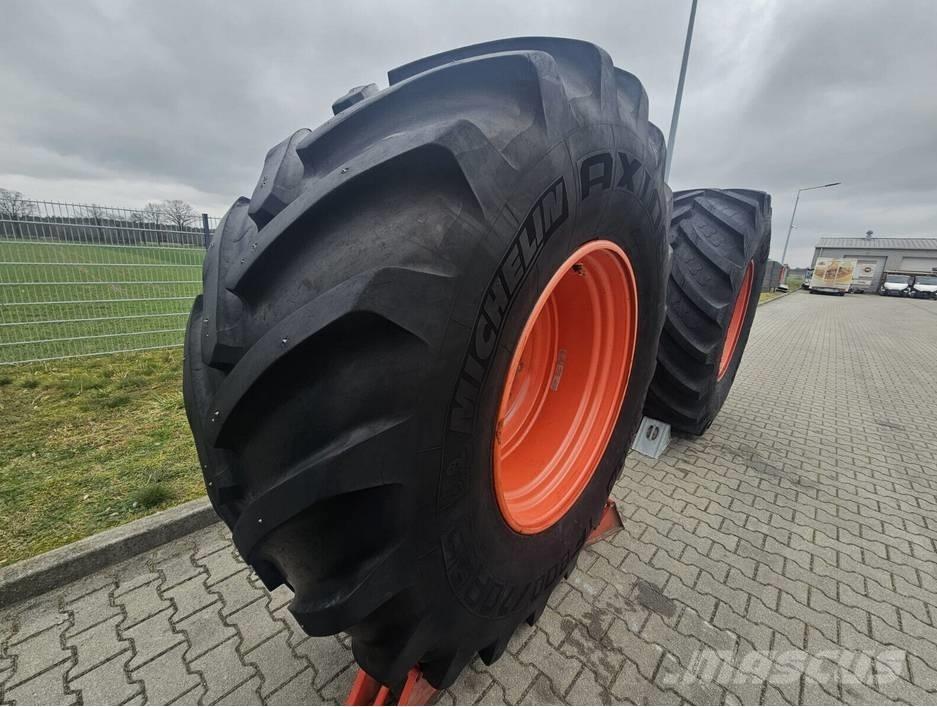 Michelin axiobib Колелета/Гуми