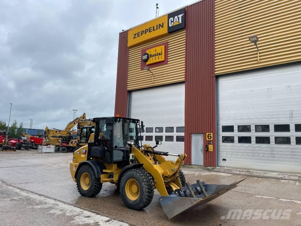 CAT 908 M Колесни товарачи