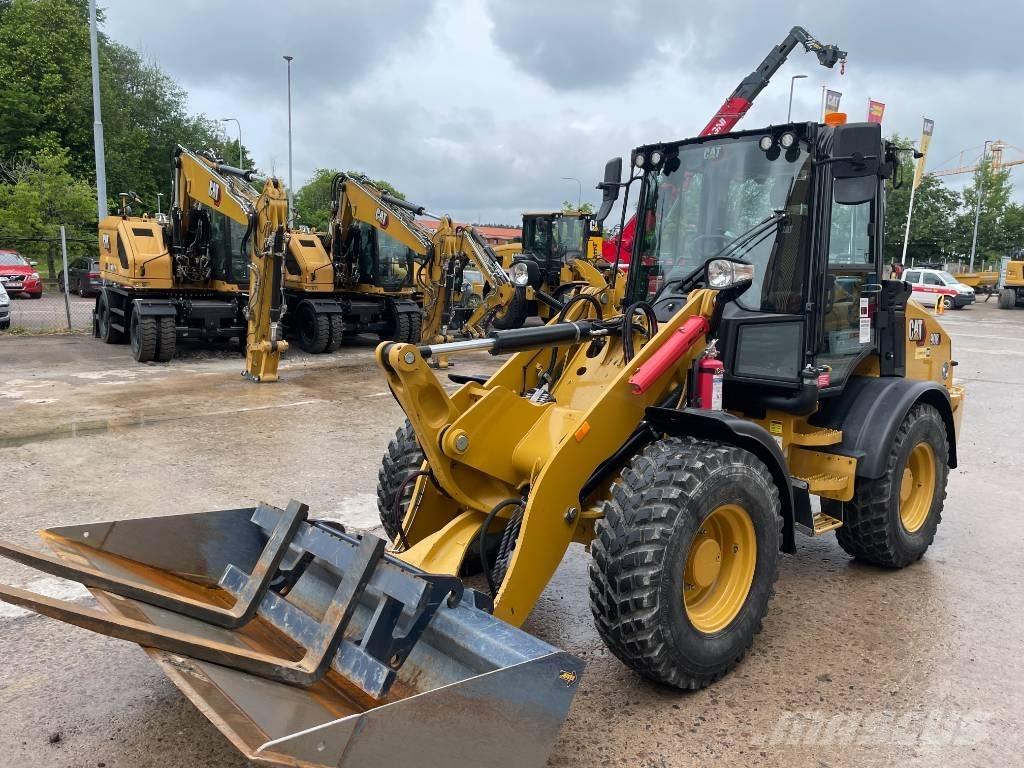 CAT 908 M Колесни товарачи