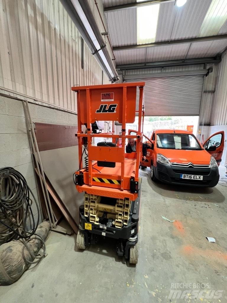 JLG ES 1932 Ножични работни платформи