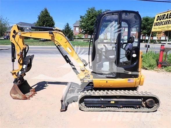 CAT 302.7D CR Мини екскаватори < 7 т