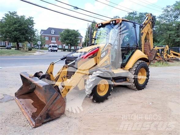 CAT 420F IT Товарач със заден ексватор