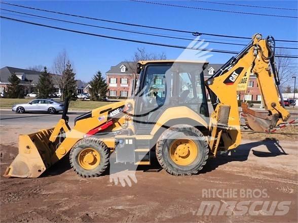 CAT 420F2 Товарач със заден ексватор