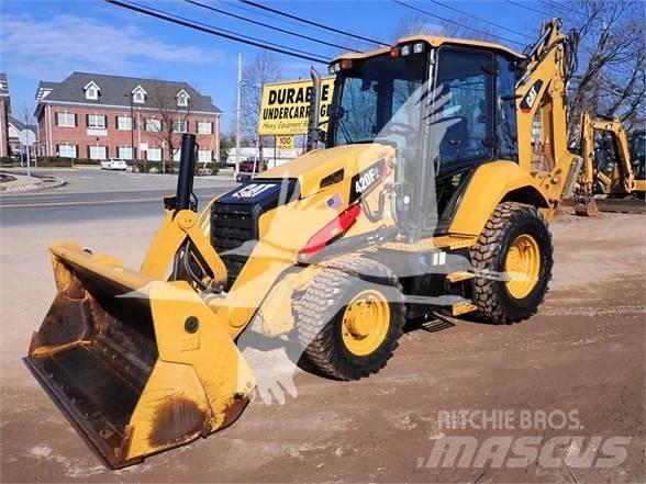 CAT 420F2 Товарач със заден ексватор