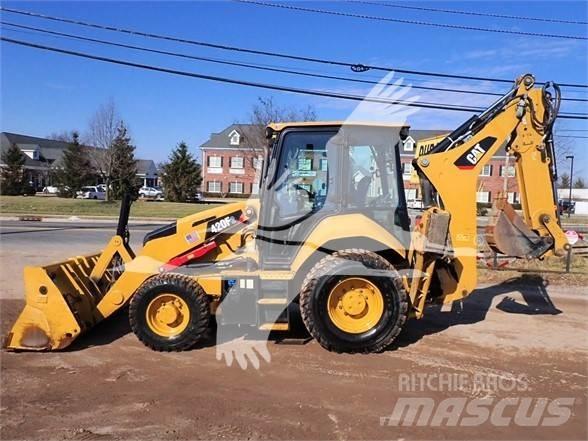 CAT 420F2 Товарач със заден ексватор