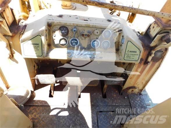 CAT 941B Верижен товарач