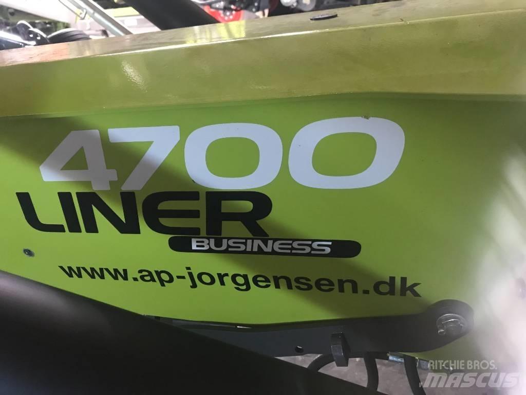 CLAAS Liner 4700 Гребла и сенообръщачки