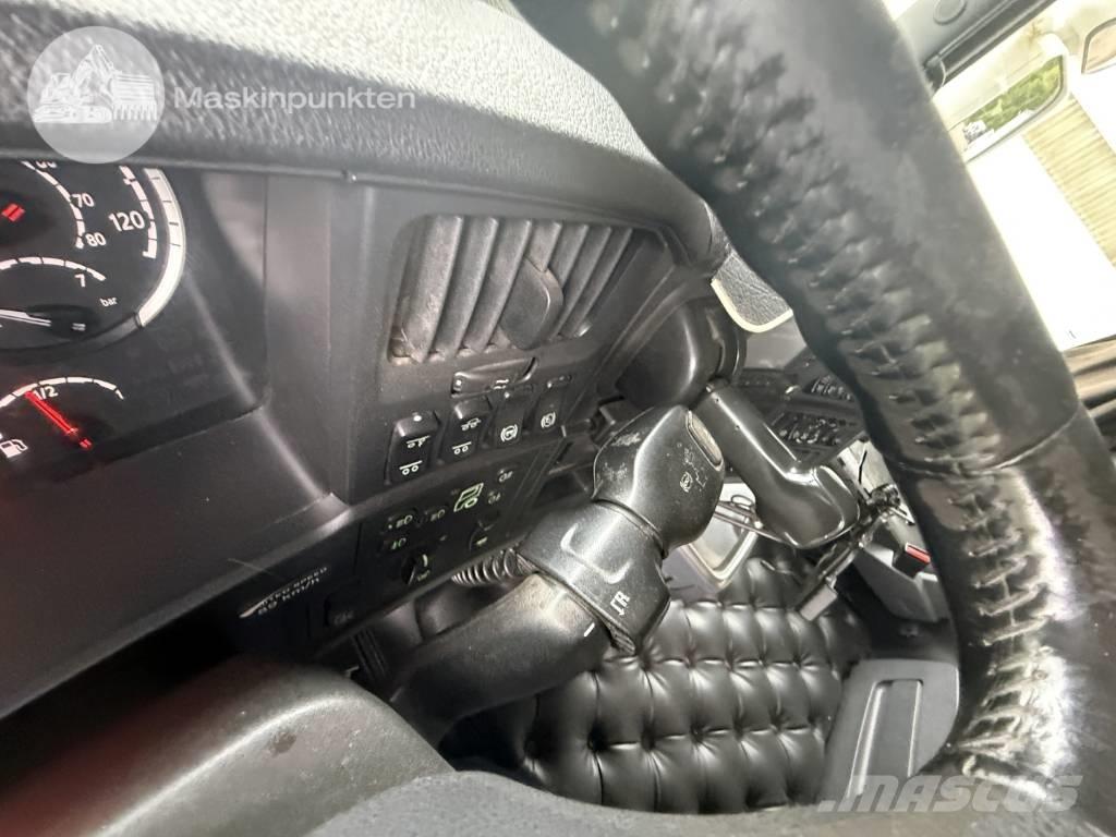 Scania R 520 LB Камиони с кран с кука