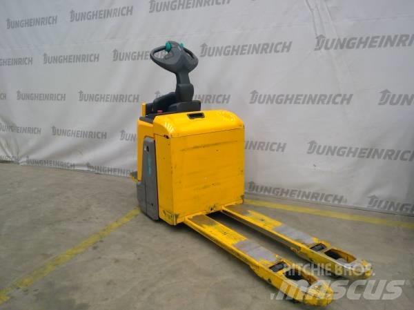 Jungheinrich ERE 225 Транспалетни колички с платформи