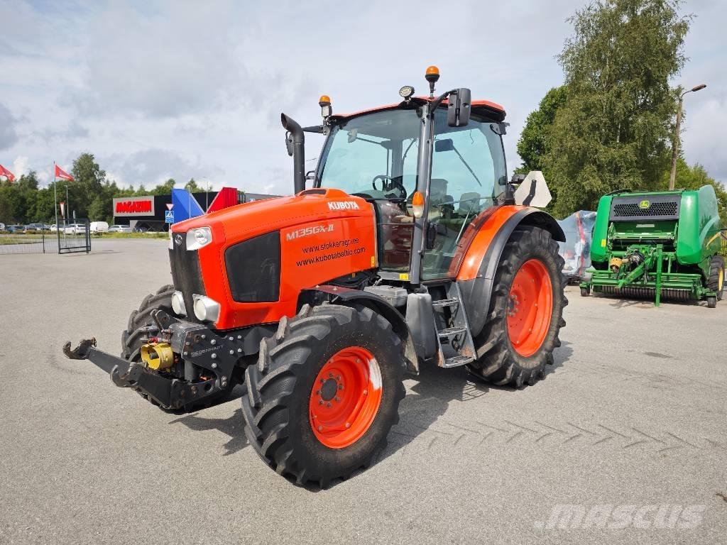 Kubota M135GX-II Трактори