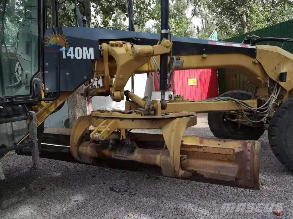 CAT 140 M Грейдери
