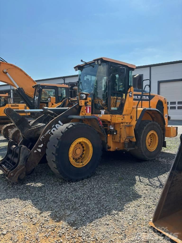 Hyundai HL955A Колесни товарачи