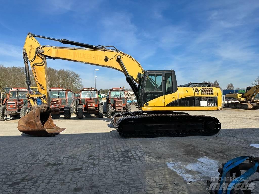 CAT 325DL Верижен екскаватор