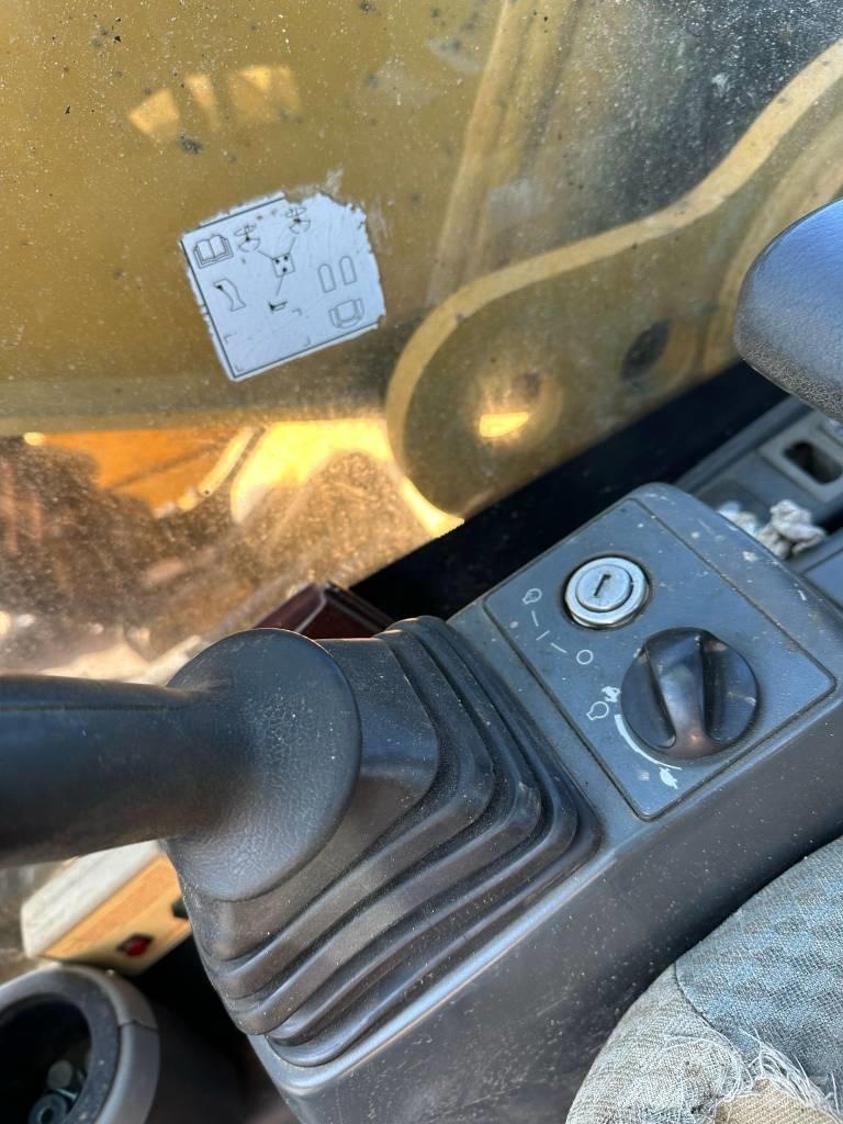 CAT 325DL Верижен екскаватор
