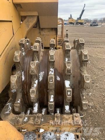 CAT 815 B Уплътнители за почва

