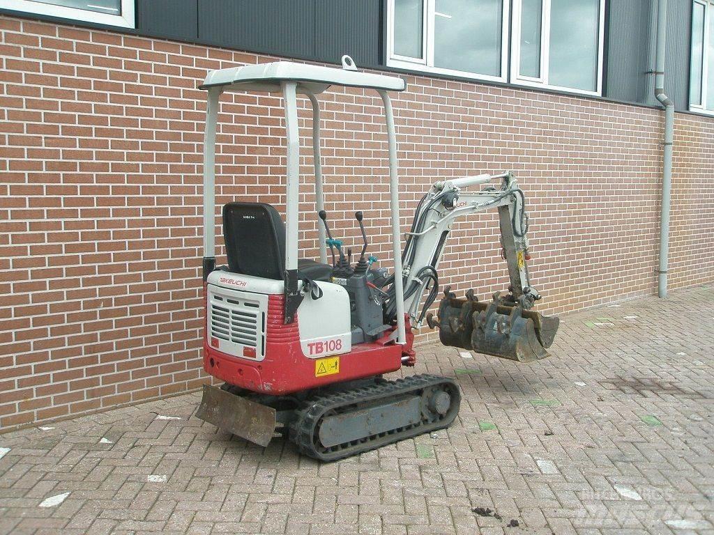 Takeuchi TB108 Мини екскаватори < 7 т