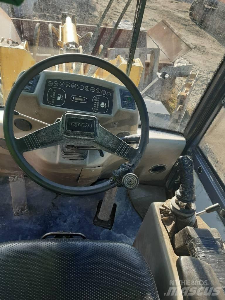 Komatsu WA95-3 Колесни товарачи