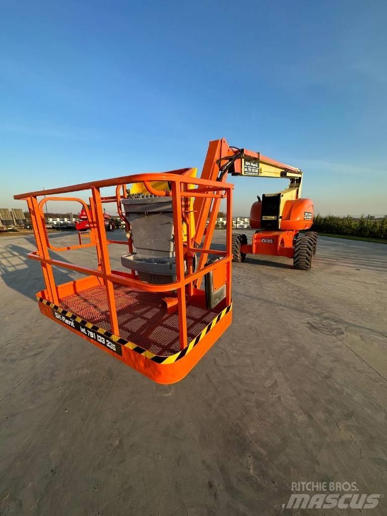 JLG 800 AJ Съчленени стрелови подемници