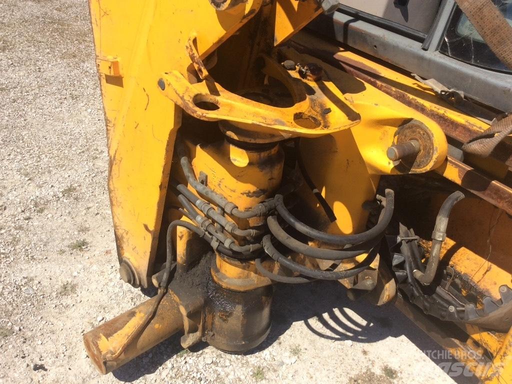 JCB 3 CX Кабина