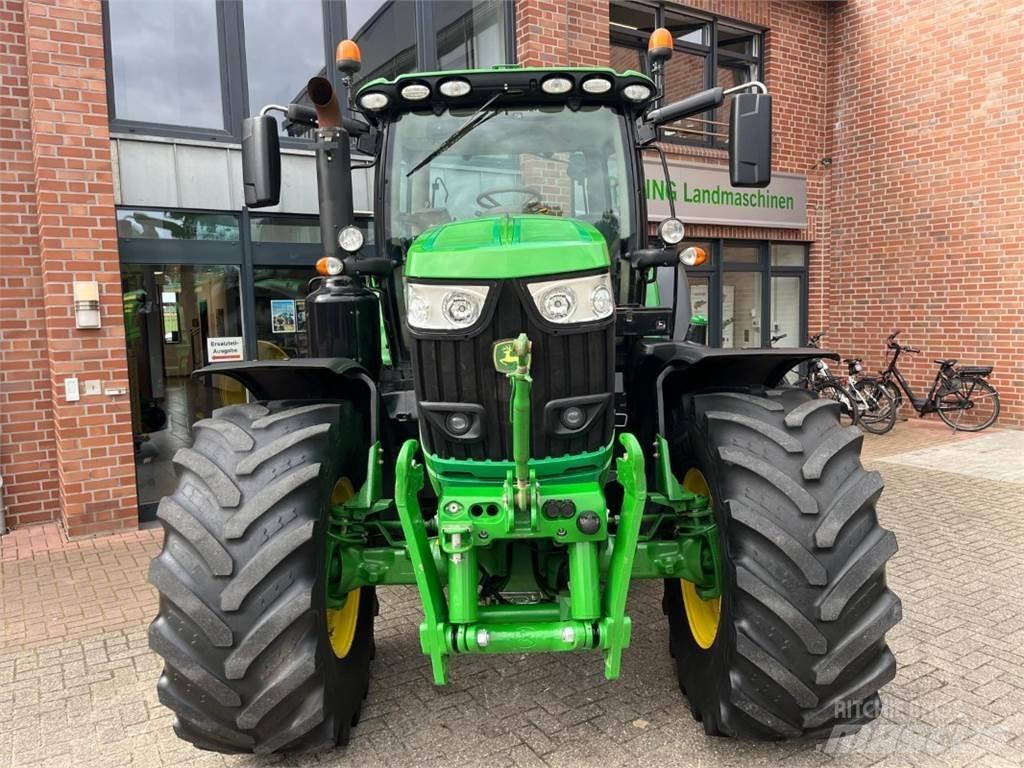 John Deere 6215R Трактори