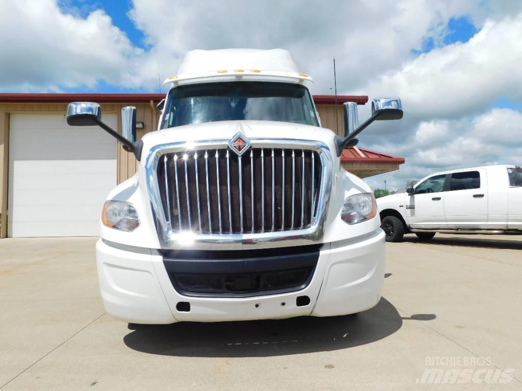 International LT 625 Влекачи