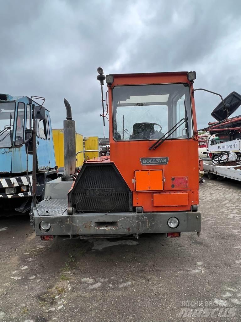 Bollnäs BT25T Терминални трактори