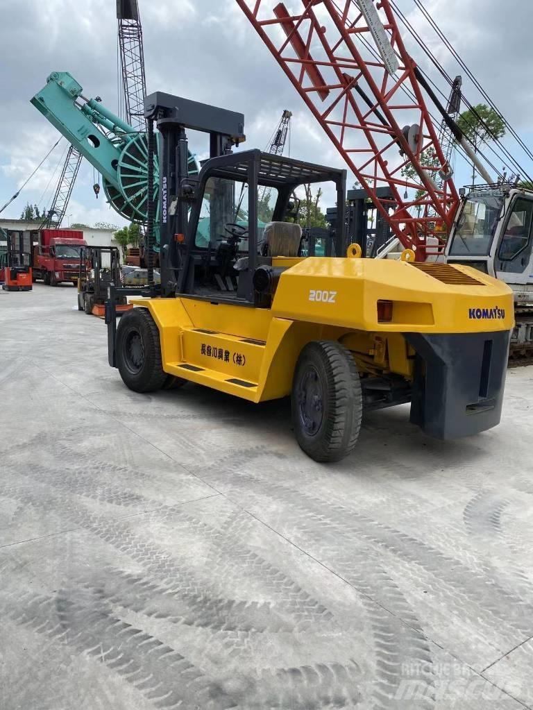 Komatsu FD 160 Дизелови камиони