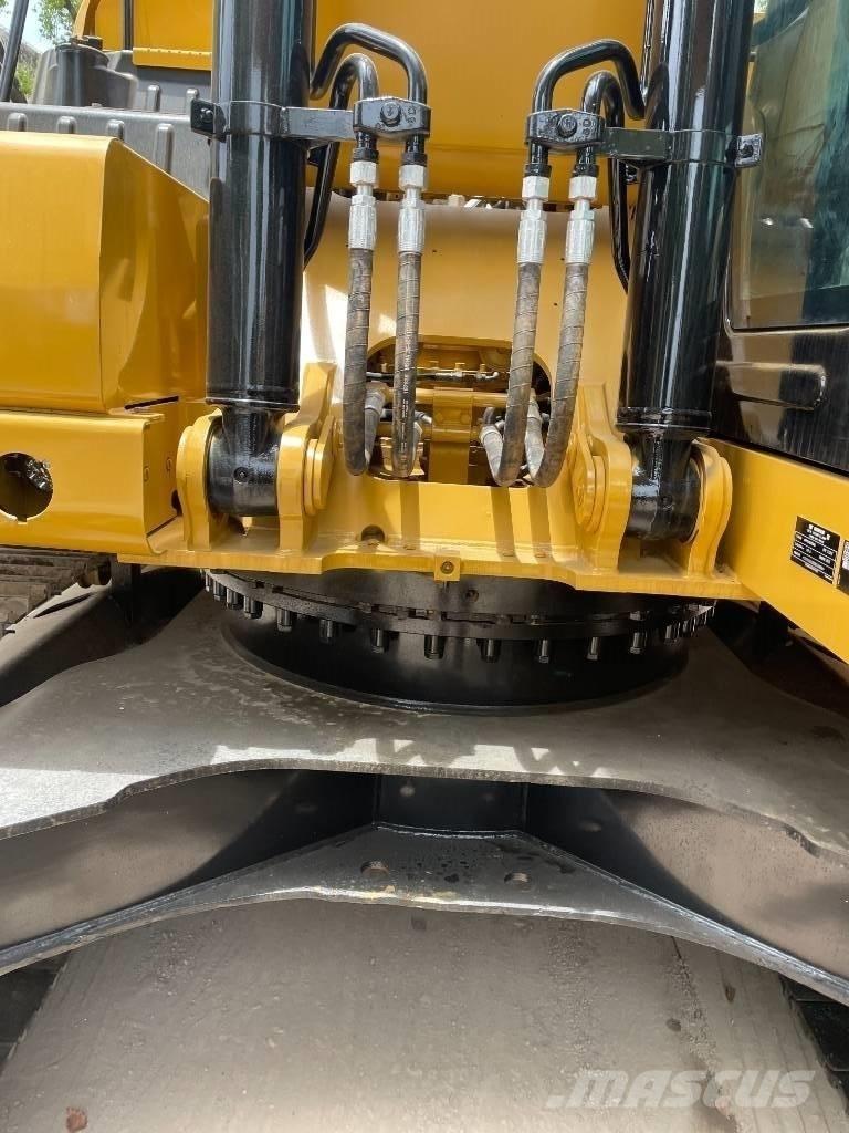 CAT 320 GC Средни екскаватори 7т - 12т