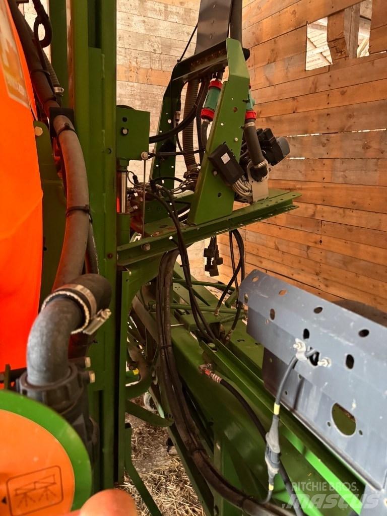 Amazone UF 1801 Навесни пръскачки
