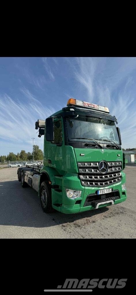 Mercedes-Benz Actros Камиони с кран с кука