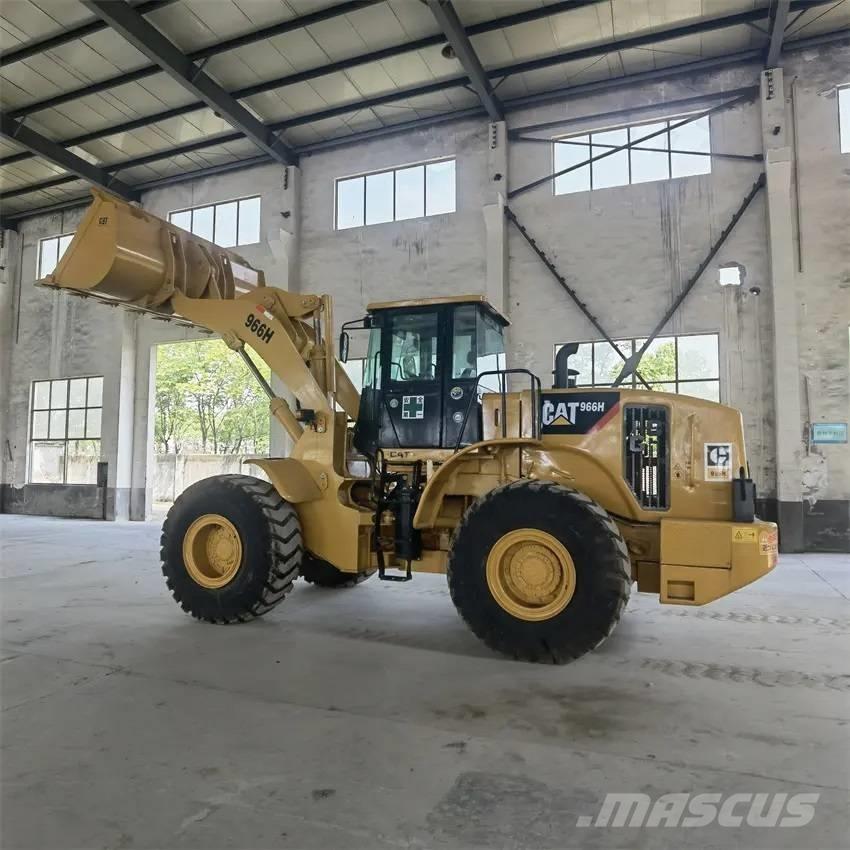 CAT 966H Колесни товарачи