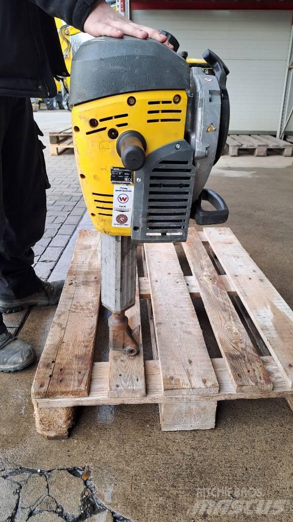 Wacker Neuson BH55 Пробки