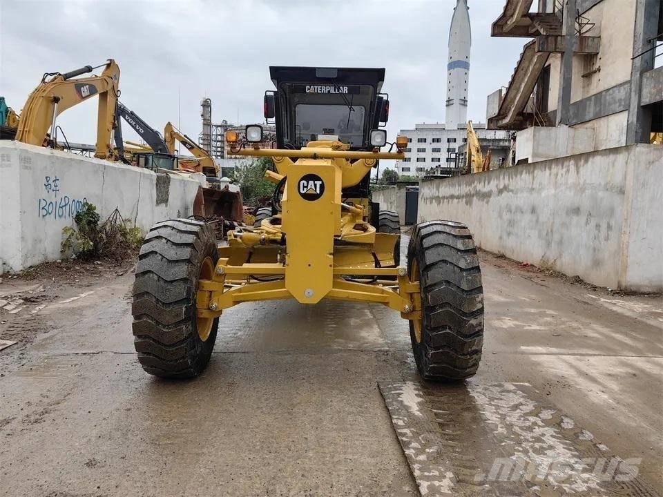CAT 140K Грейдери