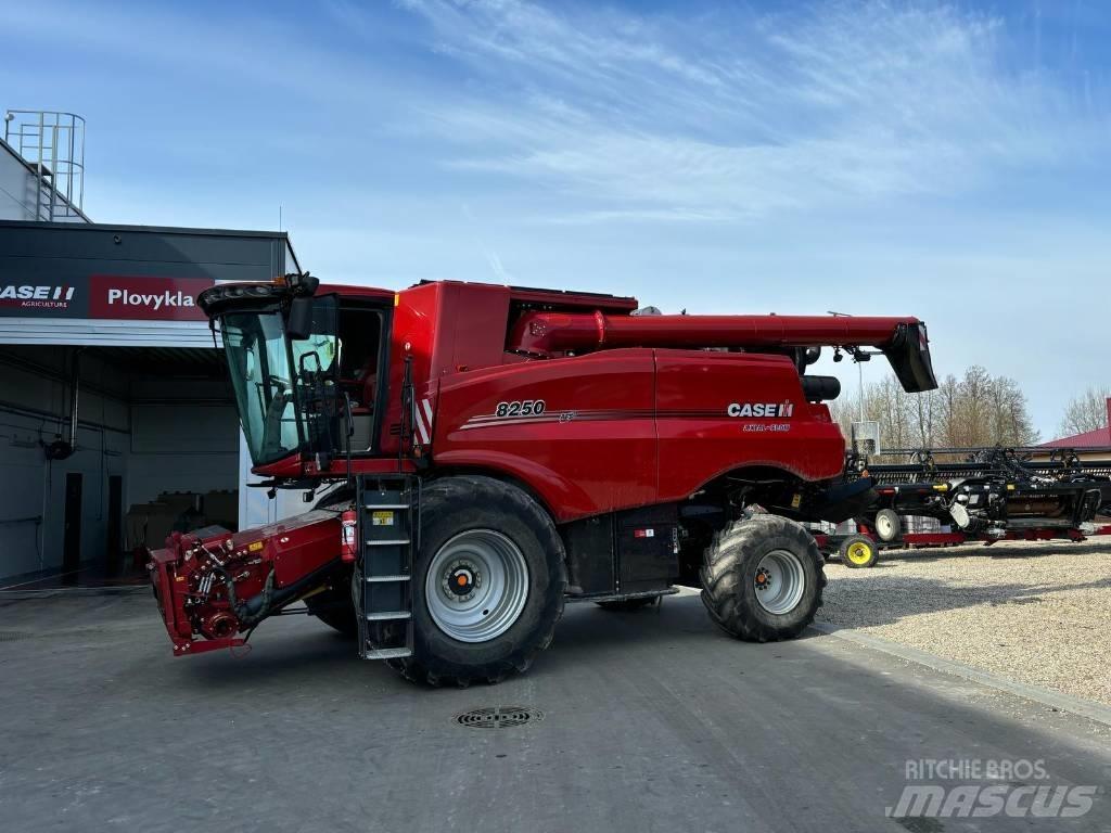 Case IH 8250 Комбайни