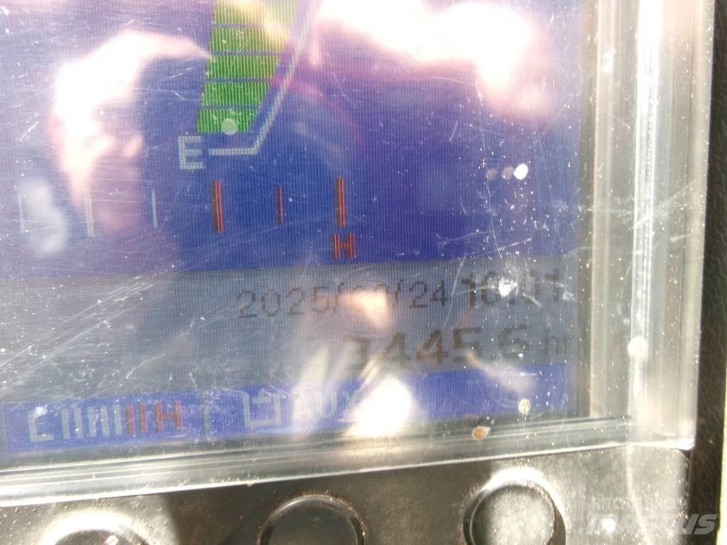 Takeuchi TB 240 Мини екскаватори < 7 т