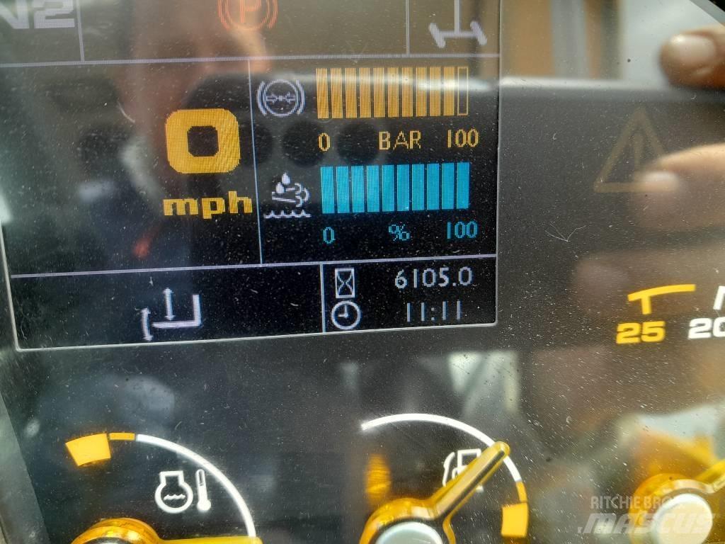 JCB 560-80 WM Телескопични челни товарачи
